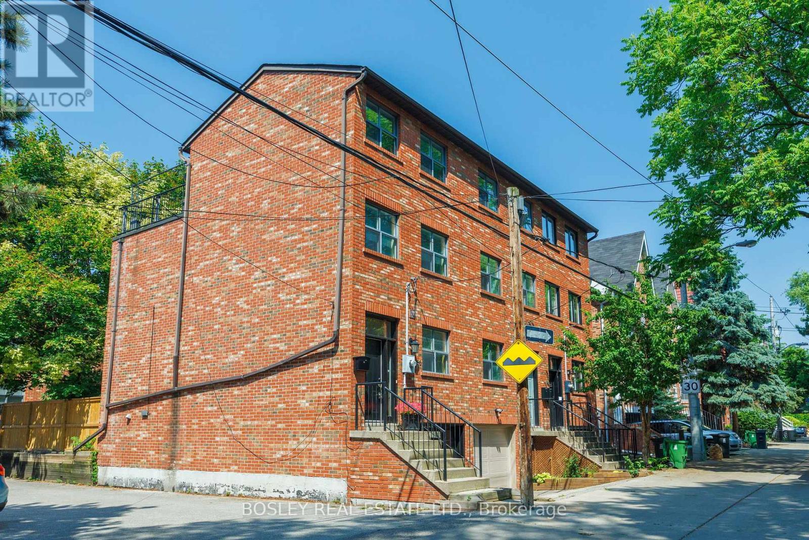 186 Milan St, Toronto, ON M5A 3Z6