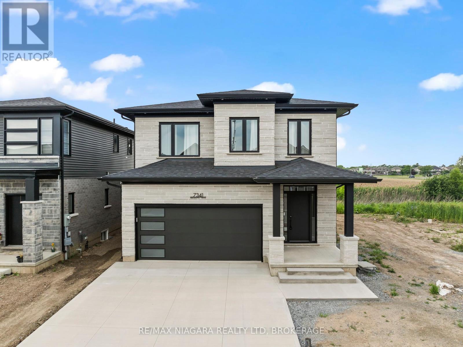 7341 Majestic Trl, Niagara Falls Brown, ON L2H 0K7
