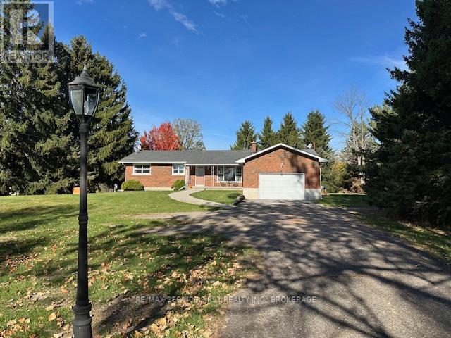 530 County Rd 2 Rd, Leeds and the Thousand Islands, ON K0E 1L0