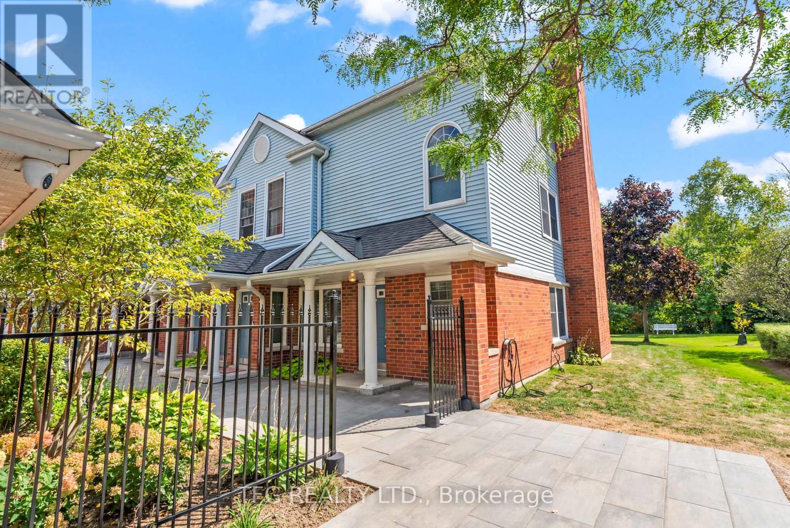 1667 Nash Rd F-18 Rd, Clarington, ON L1E 1S8