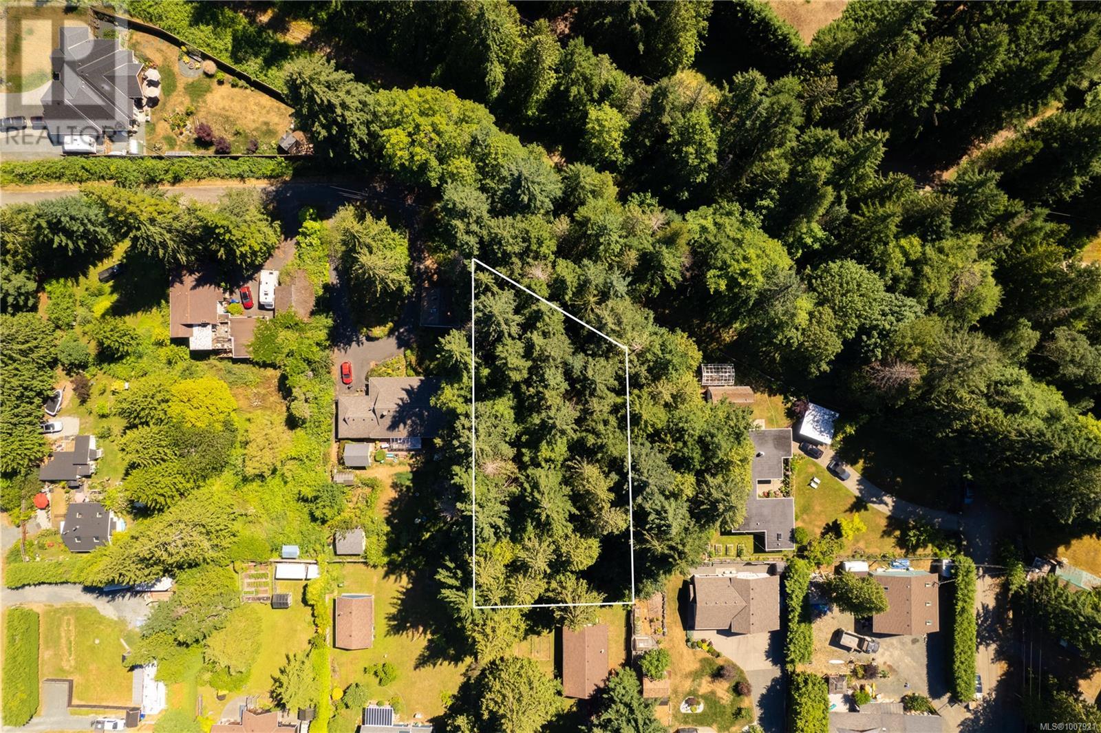 1271 Ganske Rd, Qualicum Beach, BC V9K 2G4