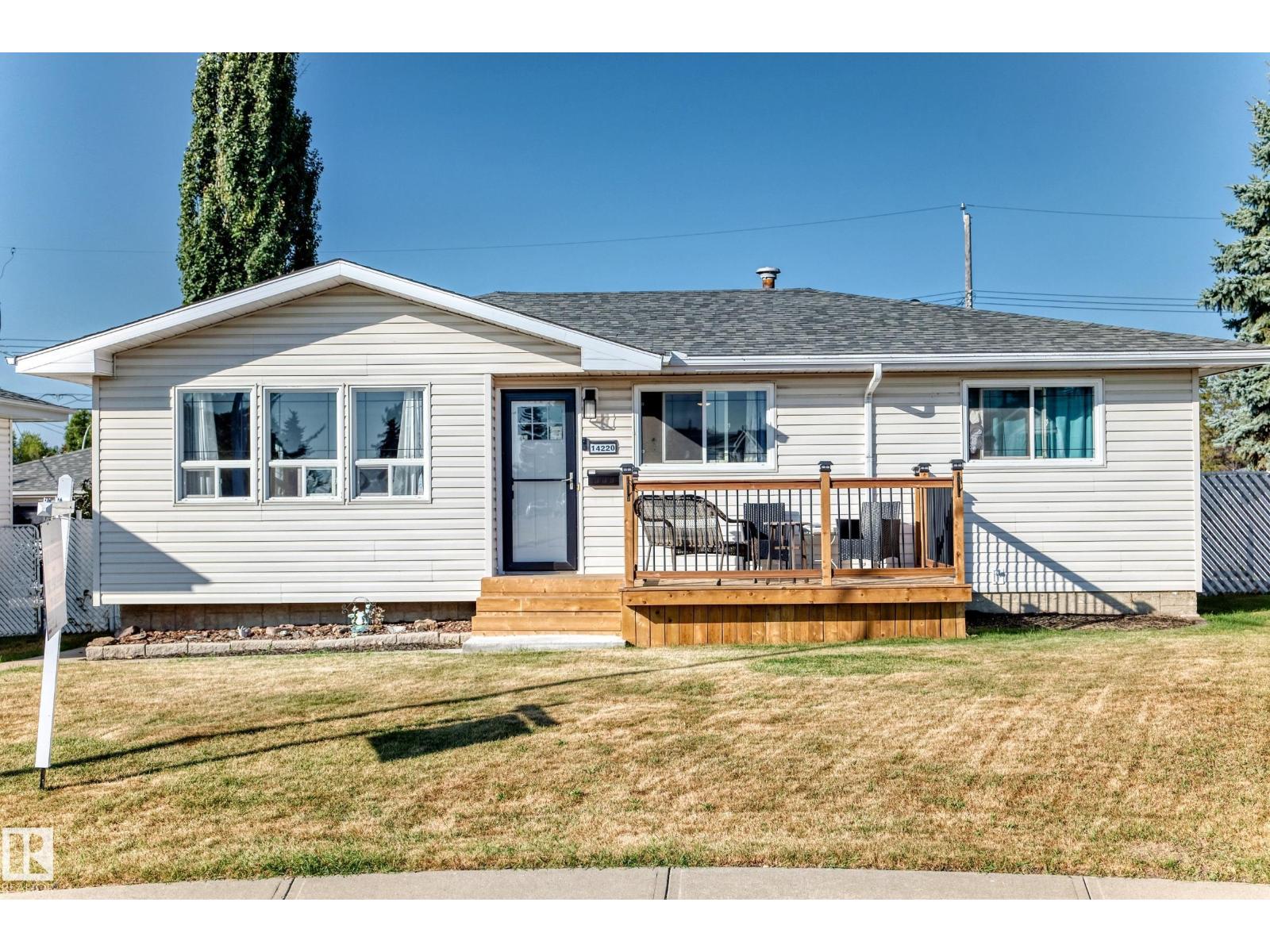 57 St Nw Unit 14220, Edmonton, AB T5A 1M7