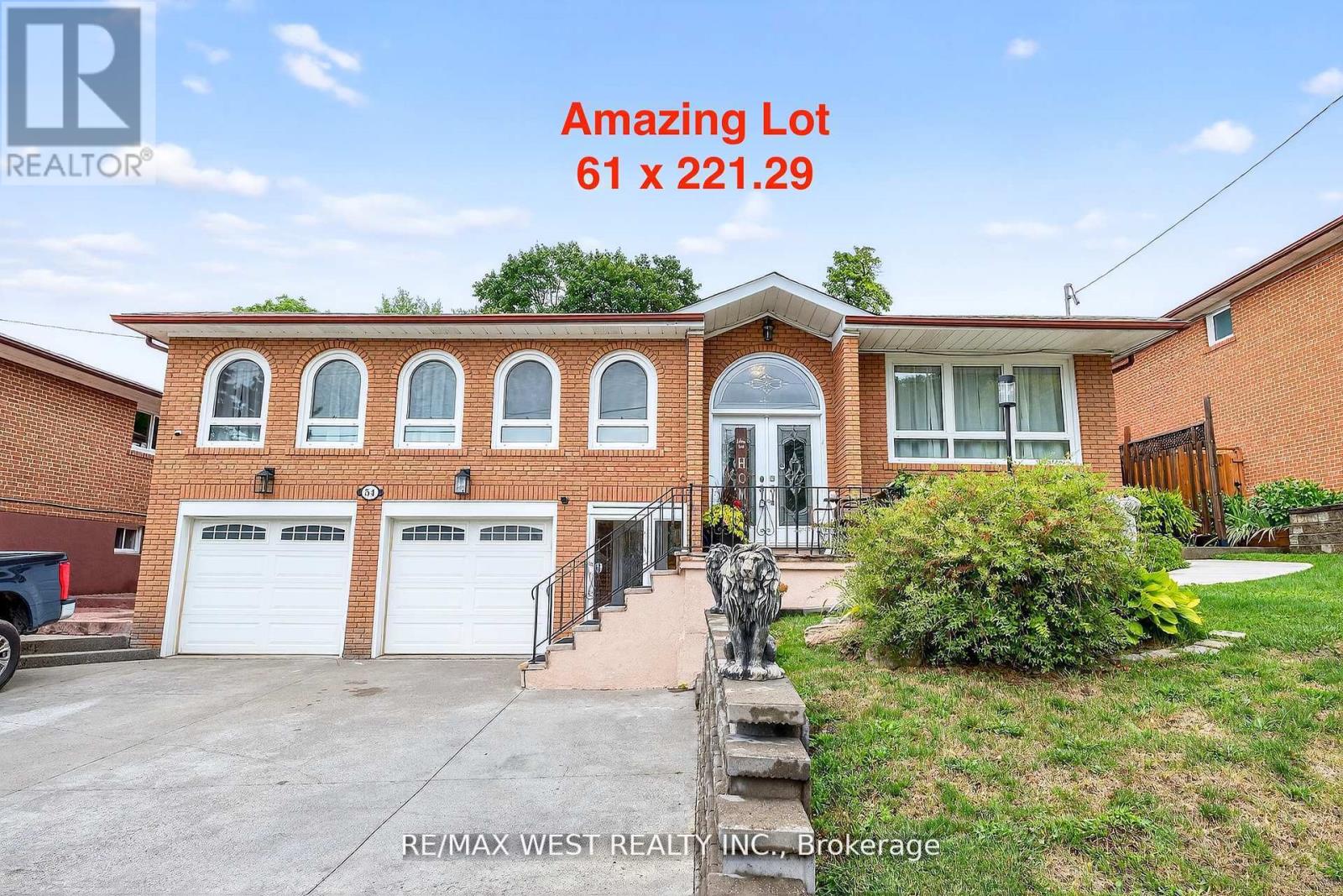 54 Barker Ave, Toronto Thistletown-beaumonde Heights, ON M9V 4A1