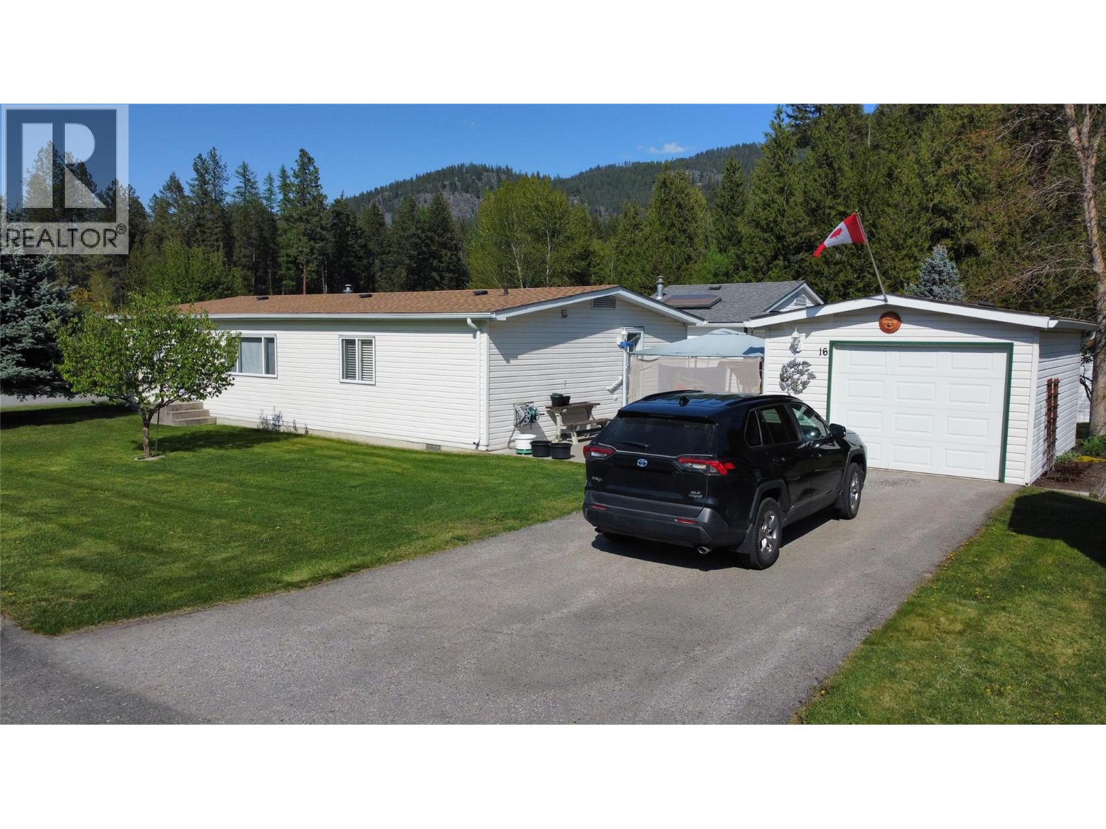 1500 Neimi Road Unit 16, Christina Lake, BC V0H 1E2