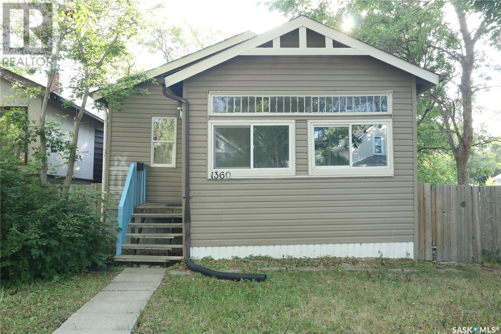 1360 Athol St, Regina, SK S4T 3C5
