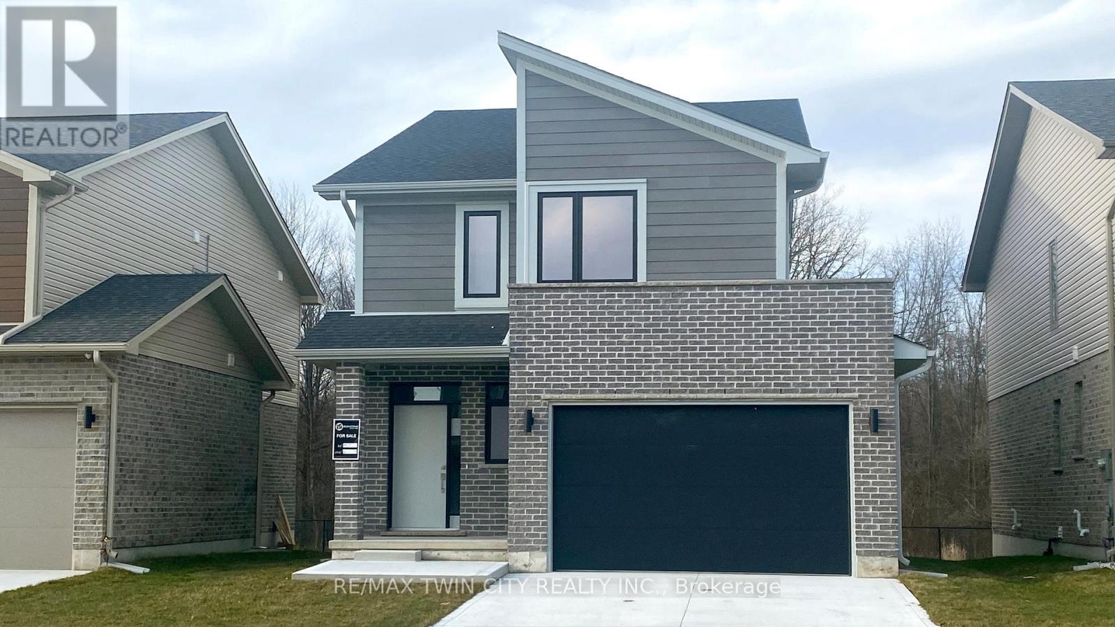2024 Evans Blvd, London South South U, ON N6M 0J6