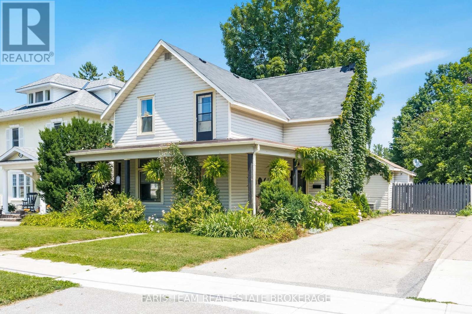 369 Manly St, Midland, ON L4R 3E2