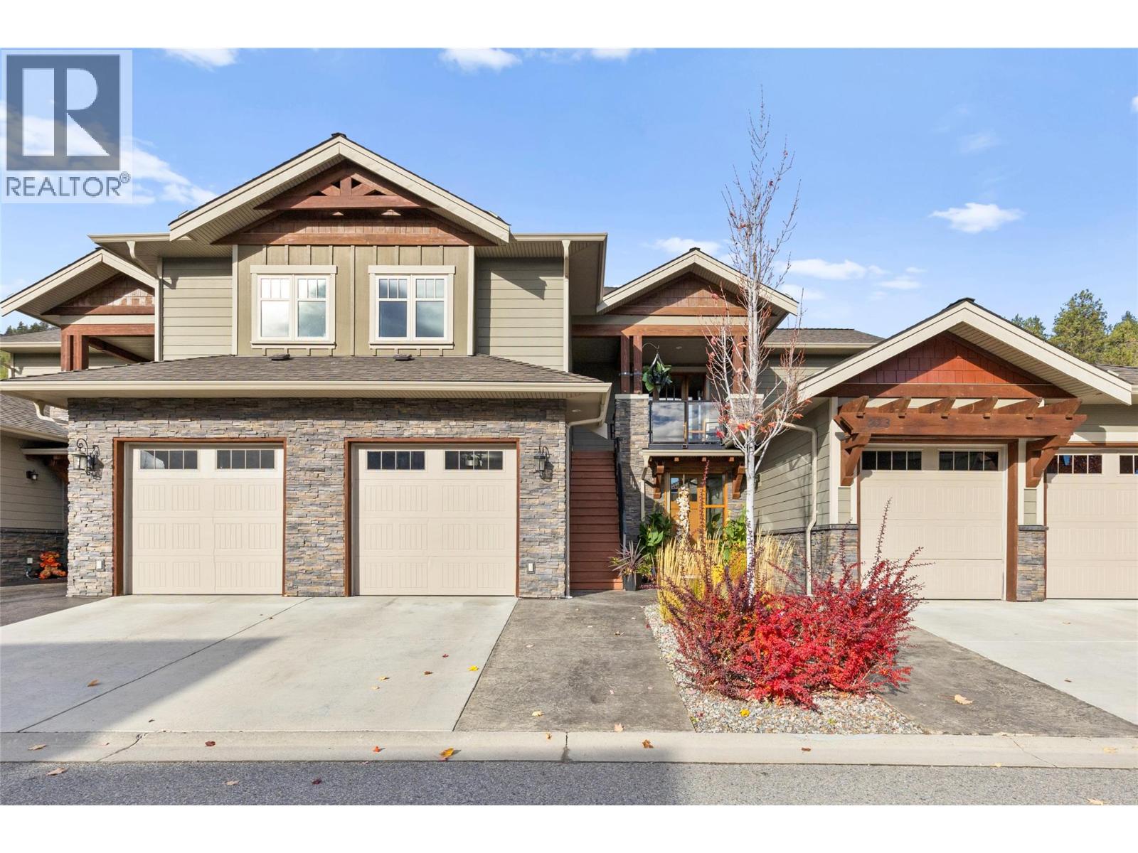 4000 Redstone Crescent Unit 221, Peachland, BC V0H 1X5