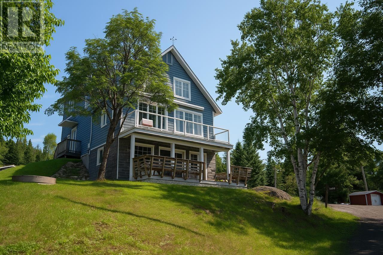 706 E Green Bay Rd, Shuniah, ON P7A 0H5