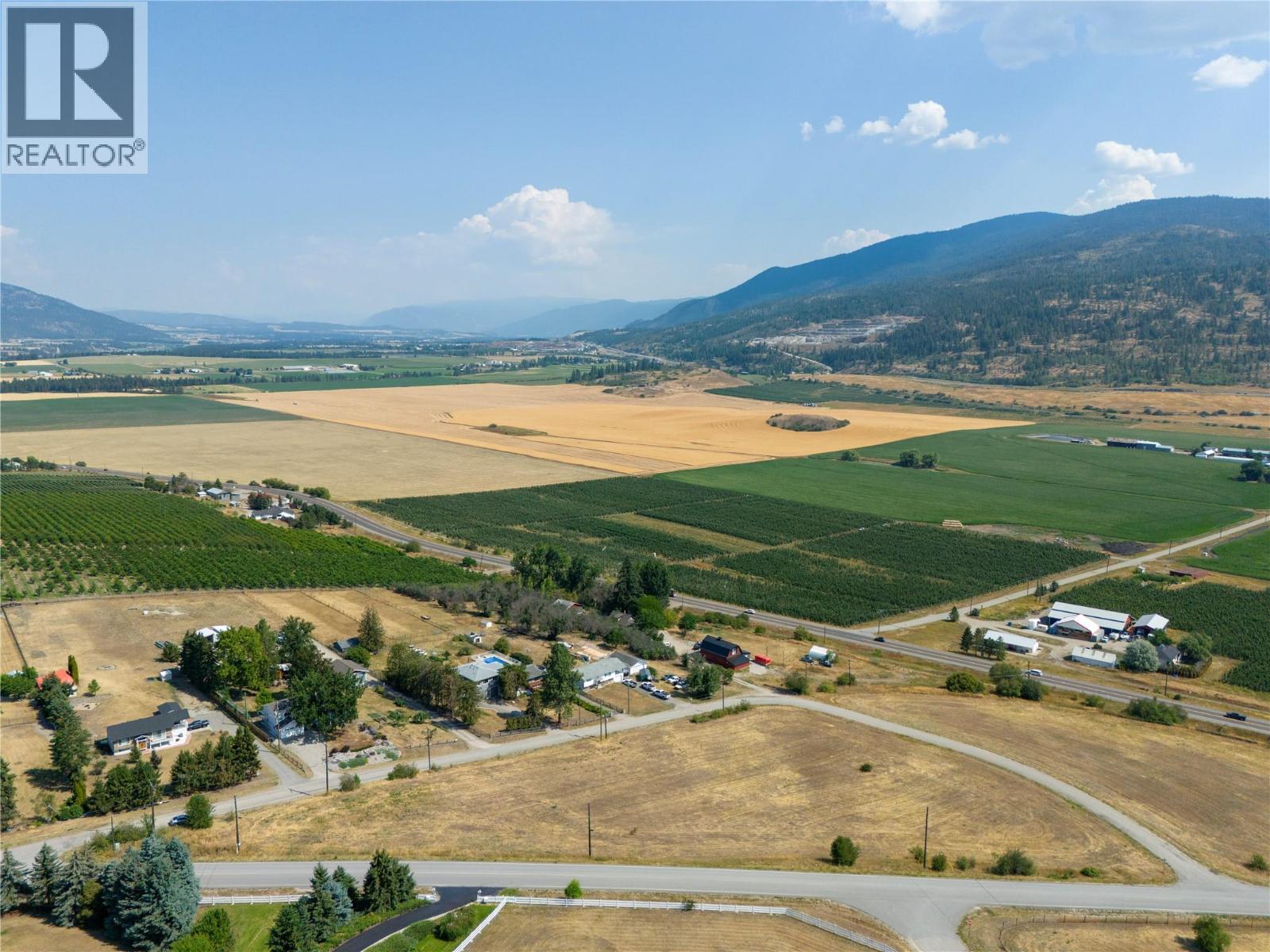 230 Mendenhall Rd, Spallumcheen, BC V1H 1X1