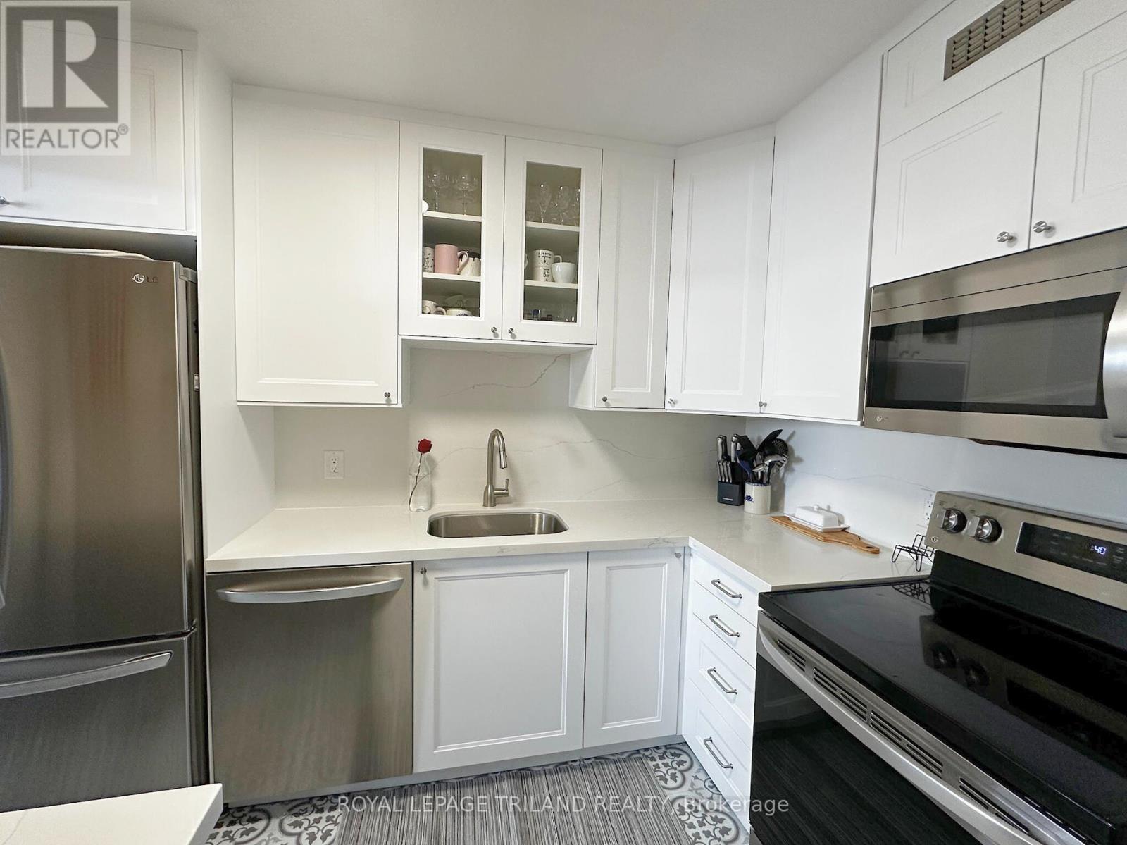 901 215 Glenridge Ave, St. Catharines, ON L2T 3J7