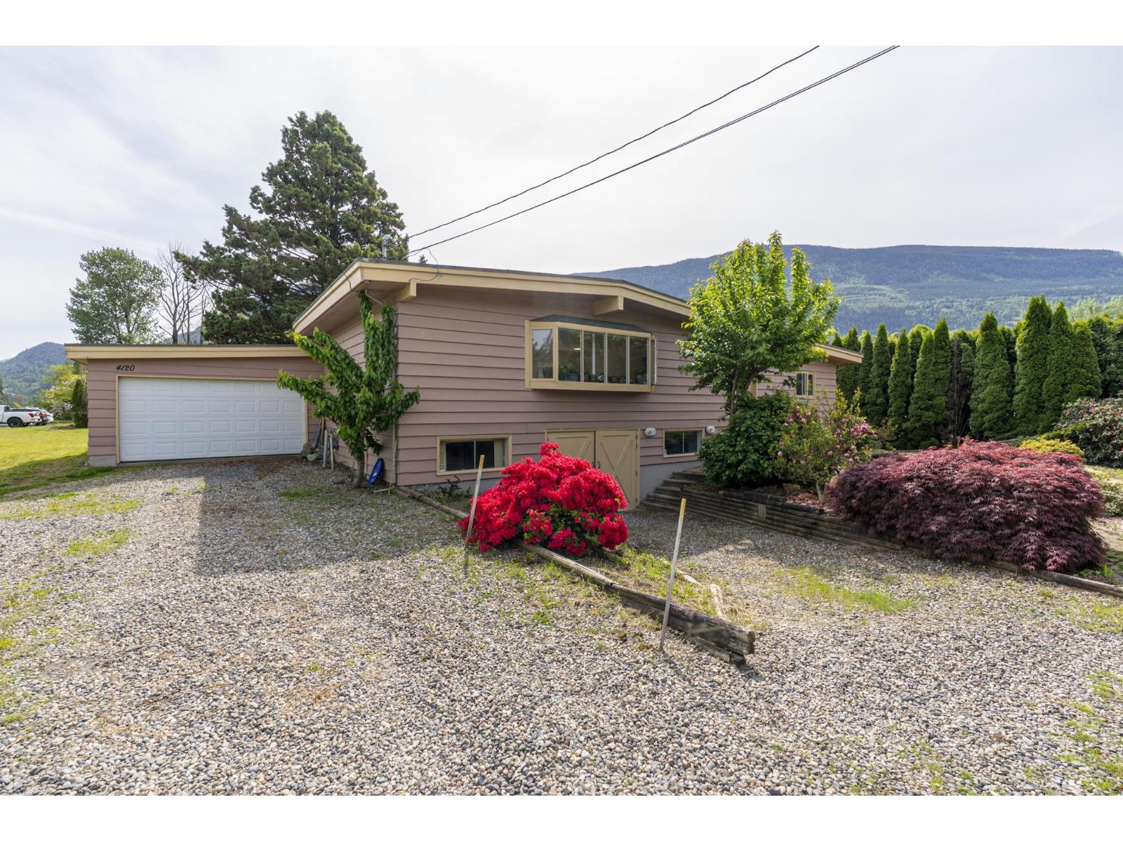 4120 Stewart Roadyarrow, Chilliwack, BC V2R 5G6