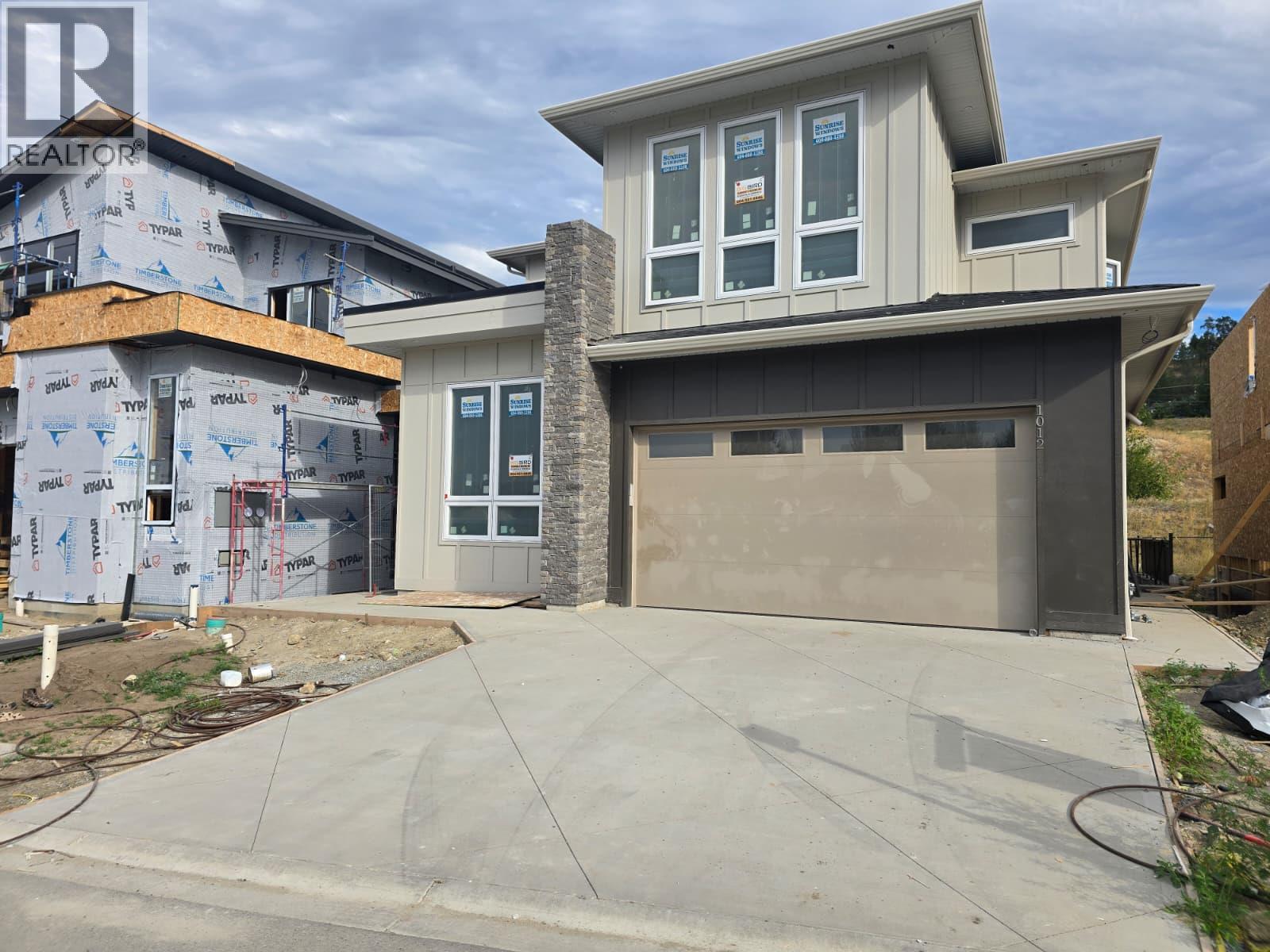 1012 Bull Cres, Kelowna, BC V1W 0E6