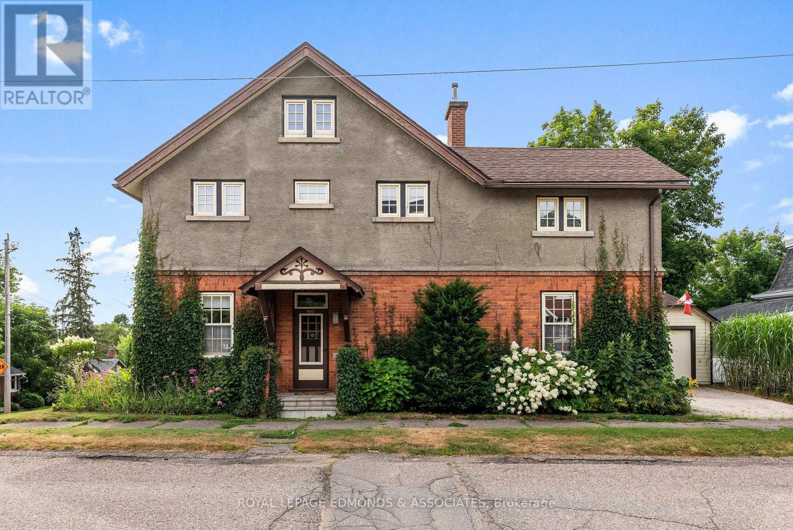 400 Centre St, Pembroke, ON K8A 1J5