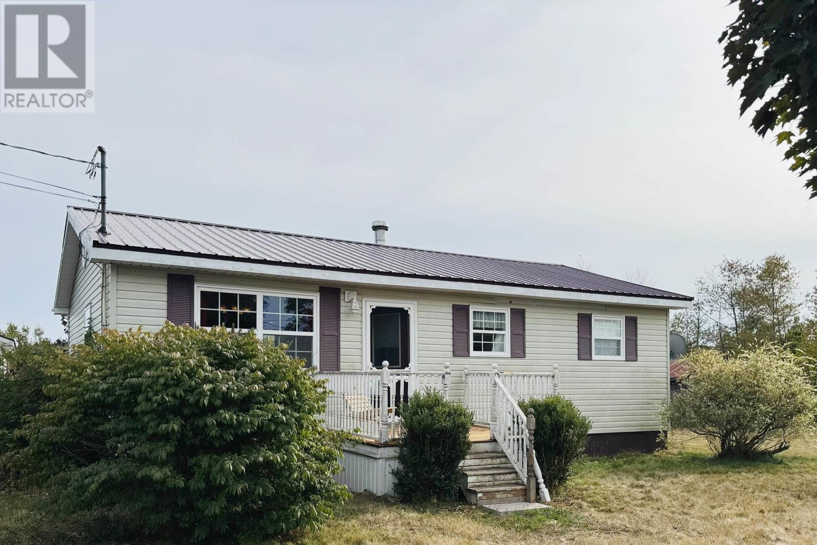 16 Maple Ct, Parrsboro, NS B0M 1S0