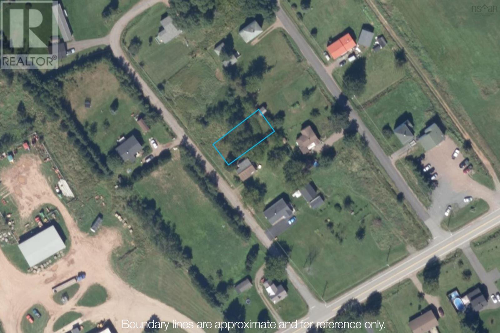 3 Standish St, Amherst, NS B4H 3Y4