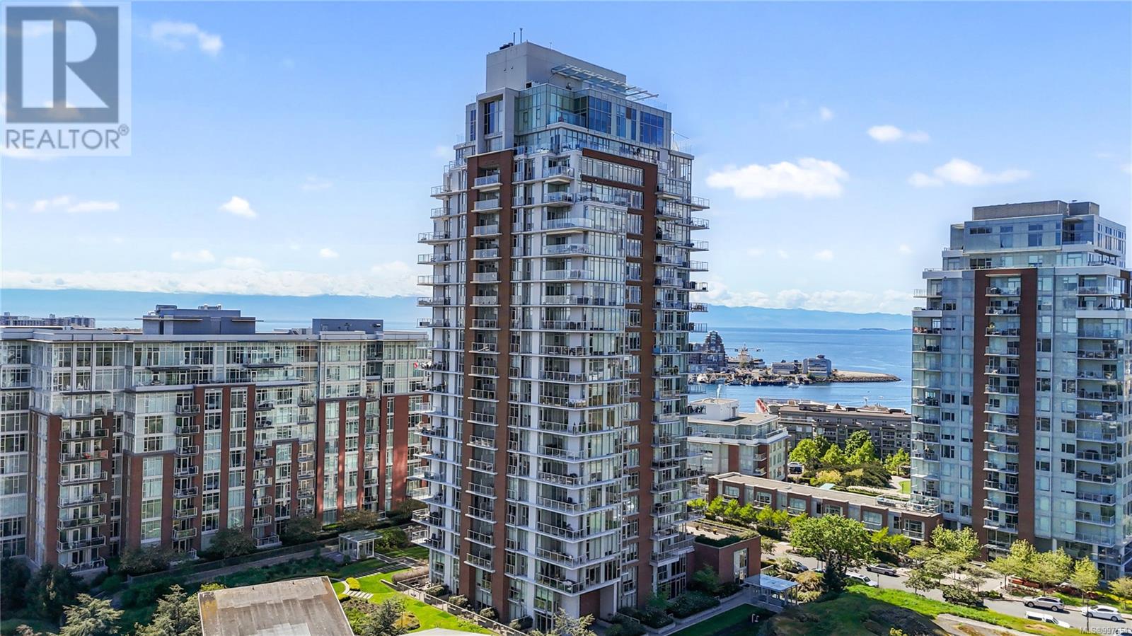83 Saghalie Rd Unit 705 Rd, Victoria, BC V9A 0E7