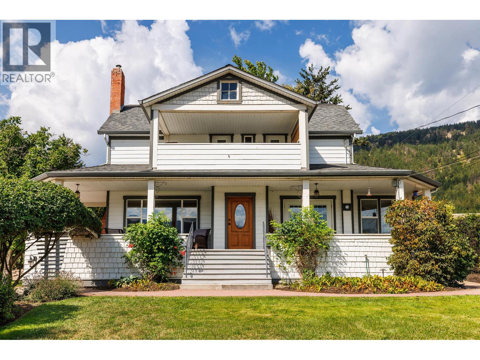15818 Old Mission Rd, Lake Country, BC V4V 2G8