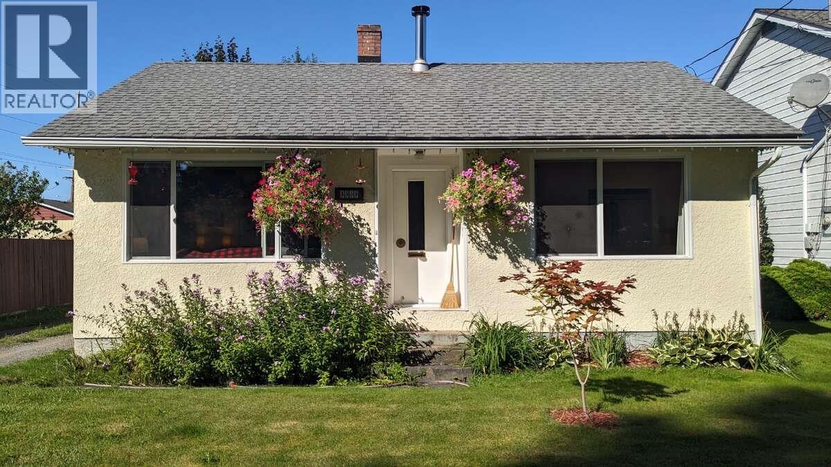 3303 Thomas St, Terrace, BC V8G 3G4