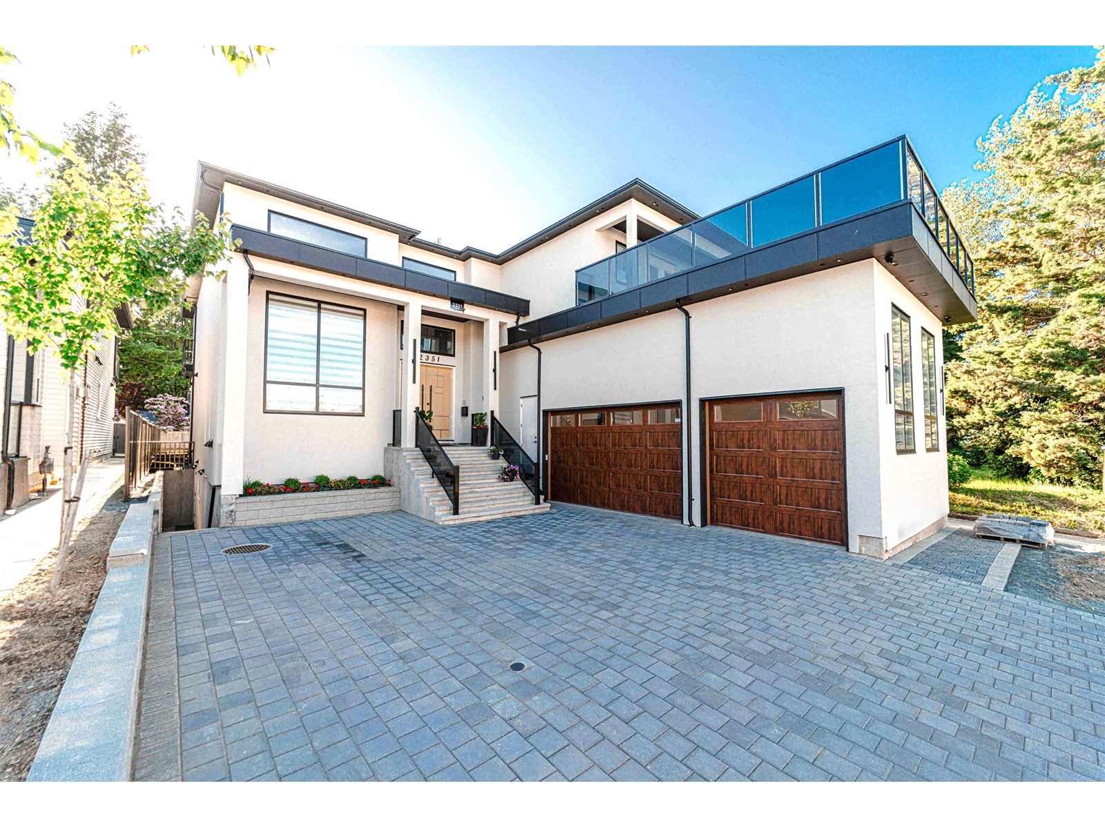 2351 Lobban Rd, Abbotsford, BC V2S 3W2