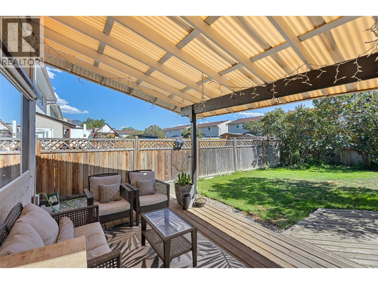1697 Greenfield Avenue Unit 4, Kamloops, BC V2B 4N5