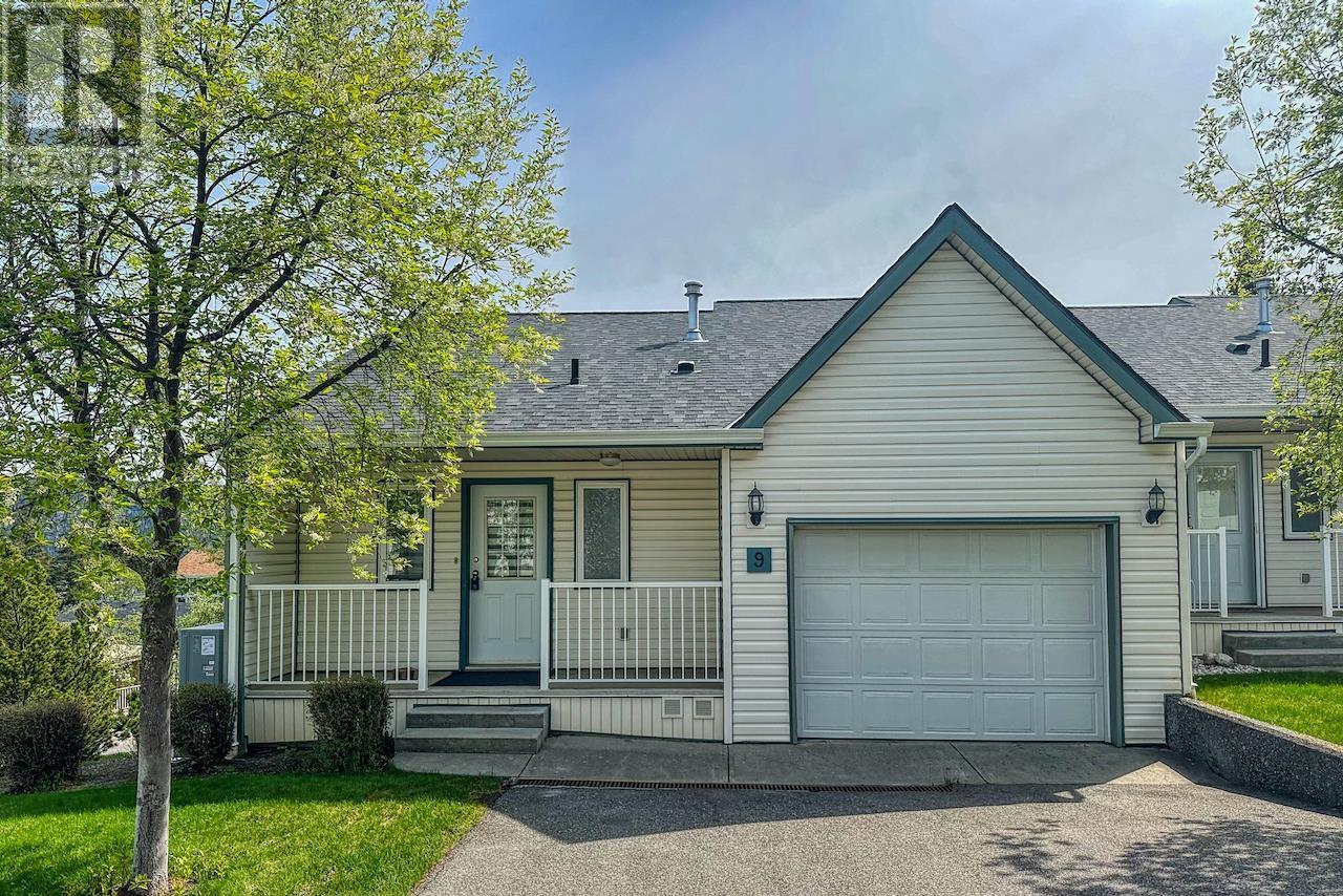 11 Eagle Crescent Unit 9, Williams Lake, BC V2G 4R6