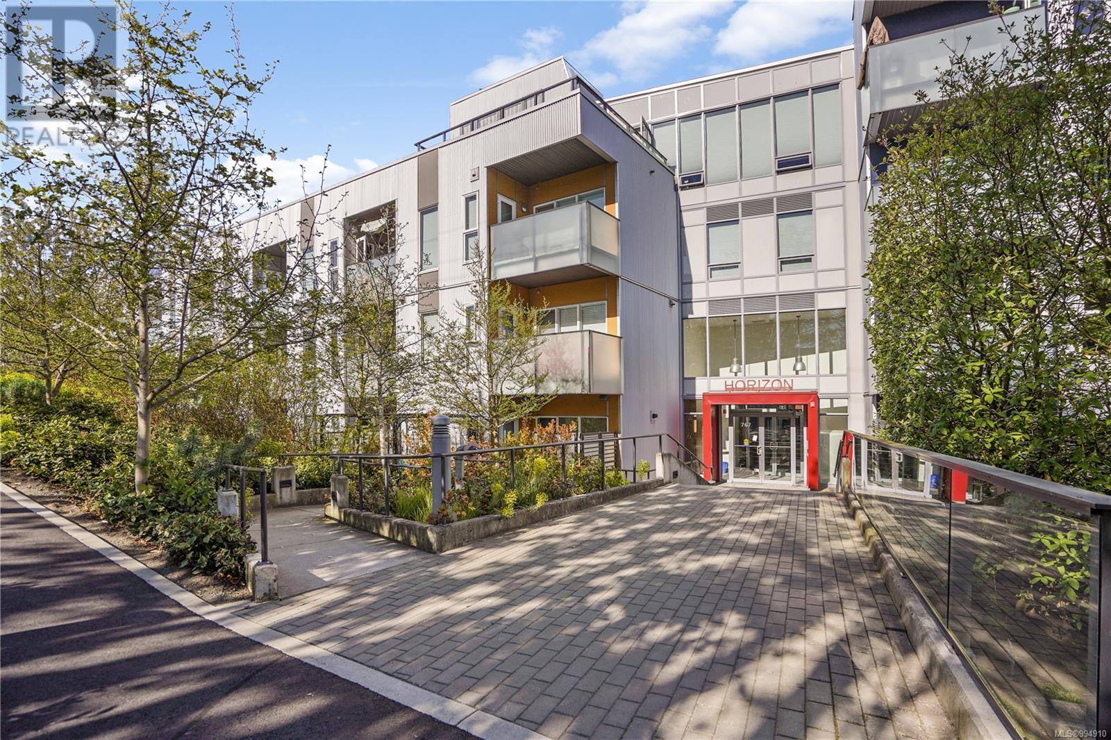 767 Tyee Rd Unit 201 Rd, Victoria, BC V9A 0G5