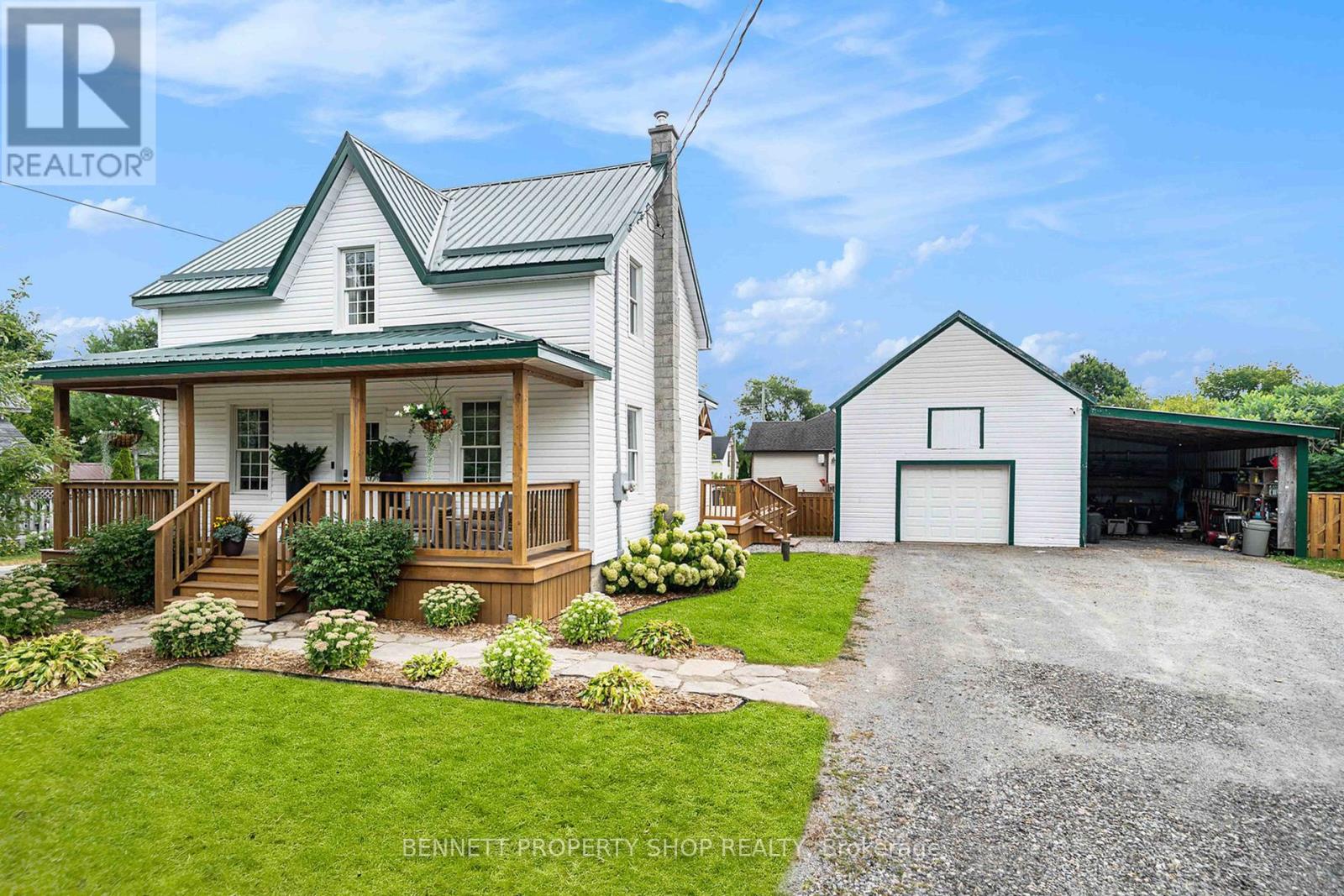41 Centre St, Edwardsburgh/Cardinal, ON K0E 1X0