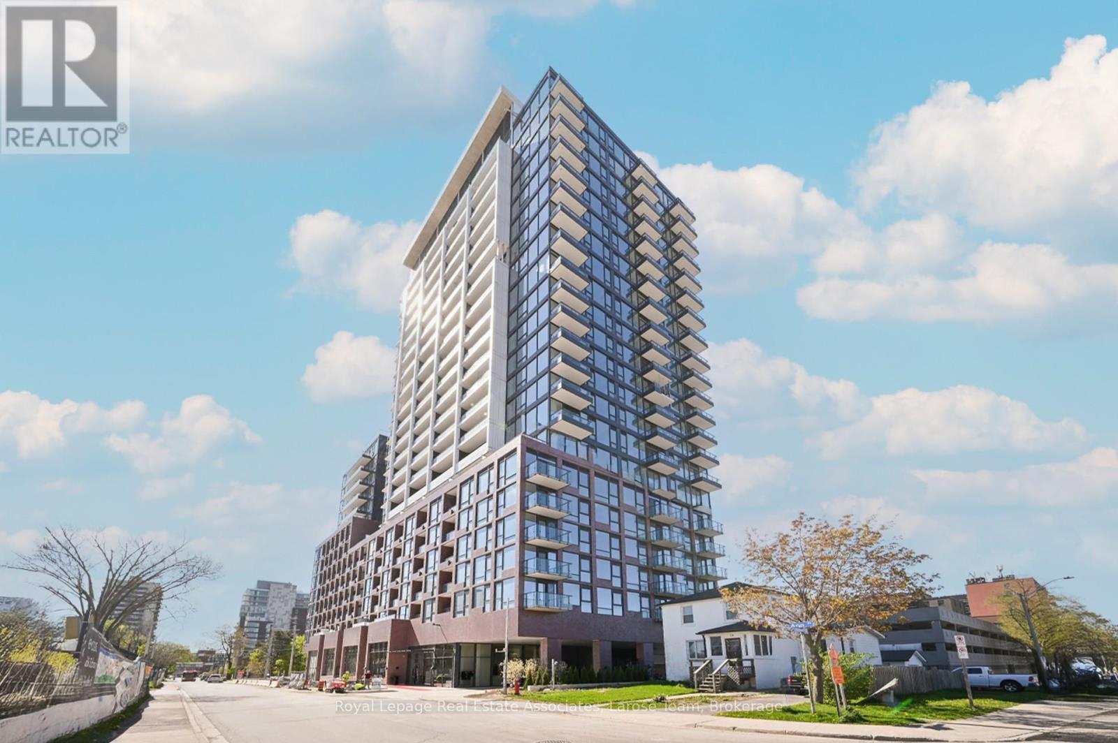 1307 28 Ann St, Mississauga Port Credit, ON L5G 3G1