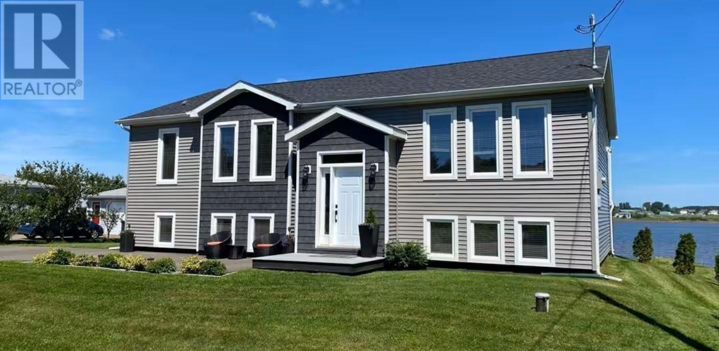 40 Bayside Rd, Summerside, PE C1N 4J9