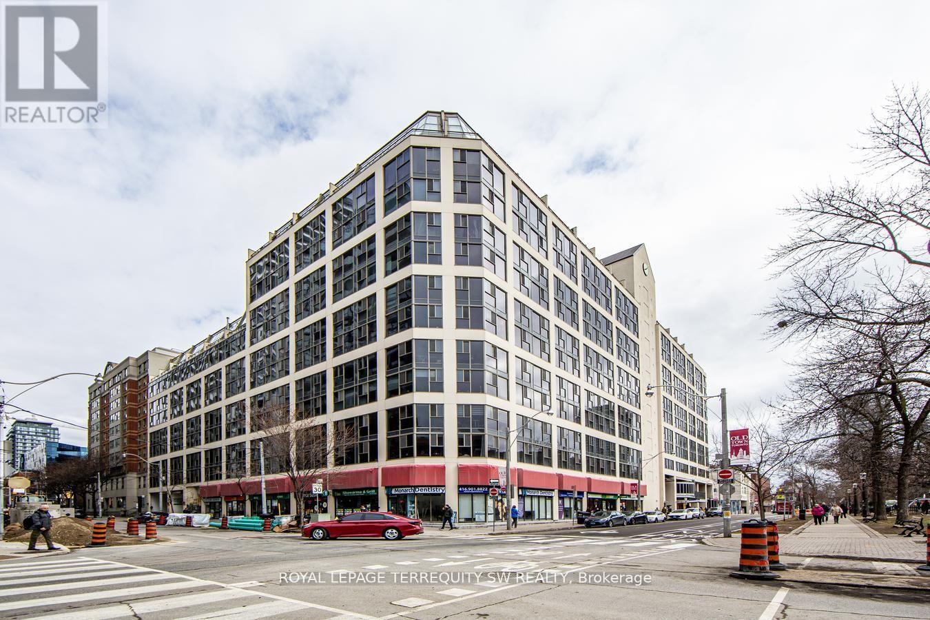 933 222 The Esplanade, Toronto, ON M5A 4M8