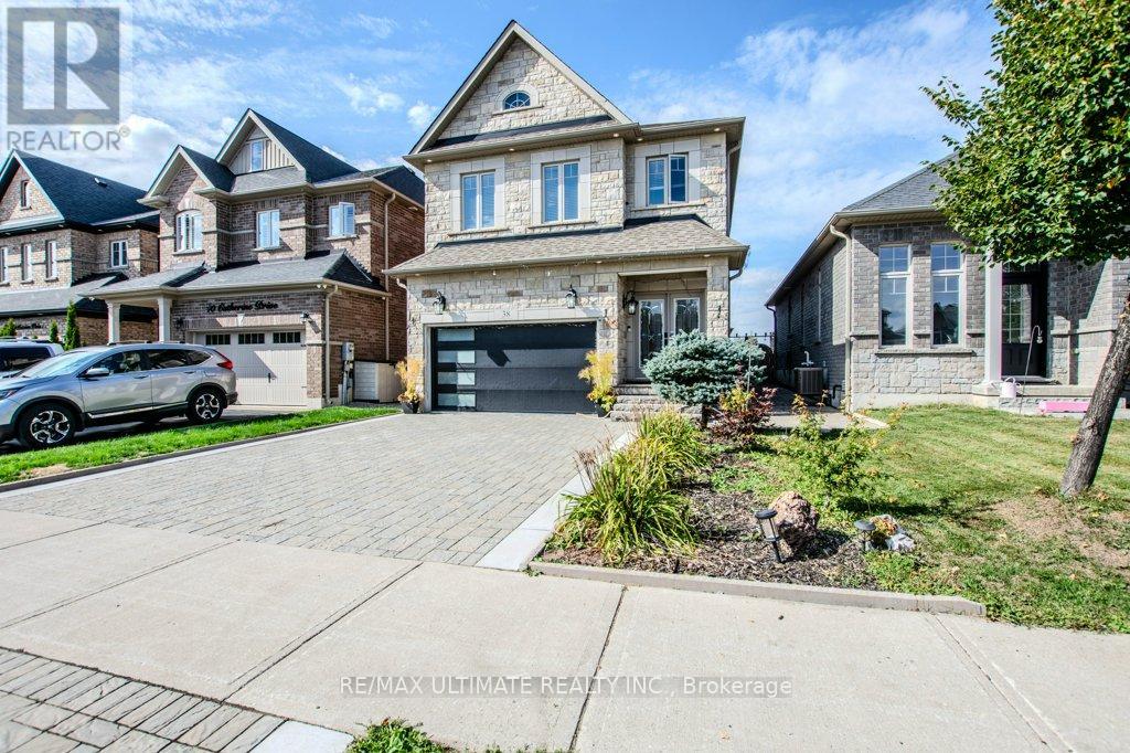 38 Catherine Dr, Barrie, ON L4N 6Z3