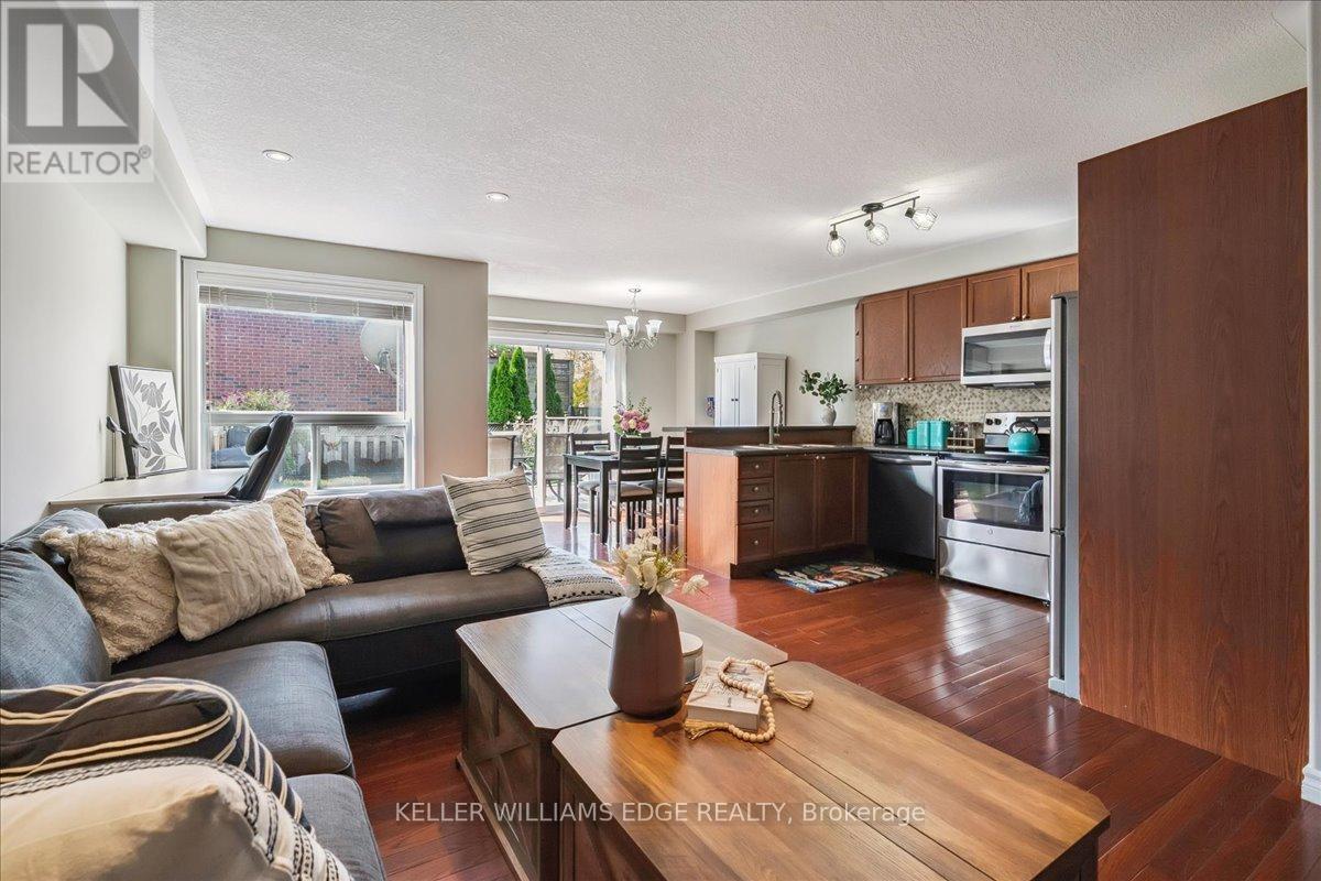 35 Pettit St, Hamilton, ON L8E 5L5