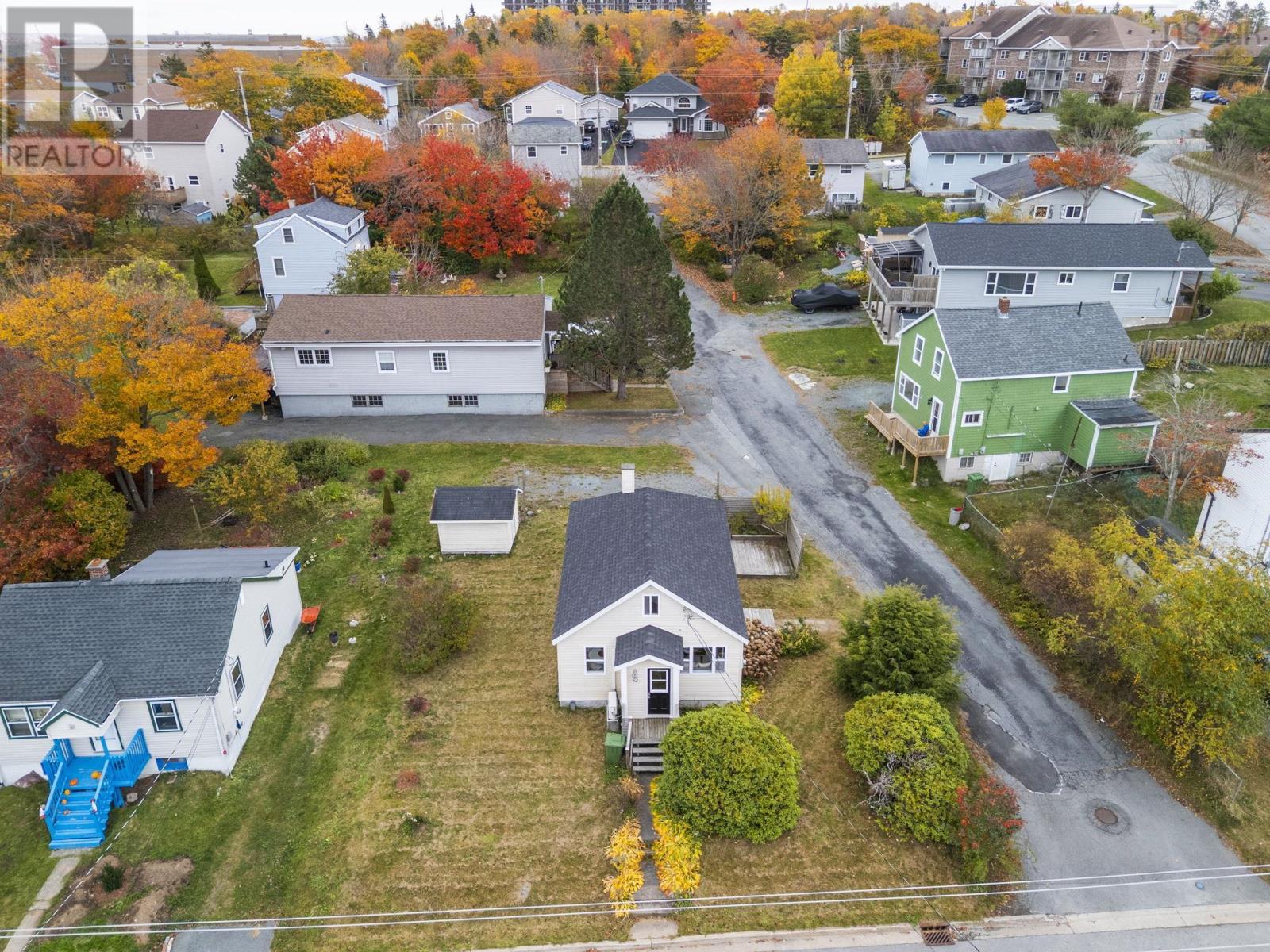 92 Withrod Dr, Halifax, NS B3N 1B7