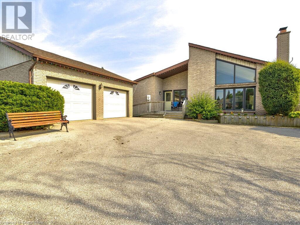 11331 Amos Dr, Milton, ON L0P 1B0