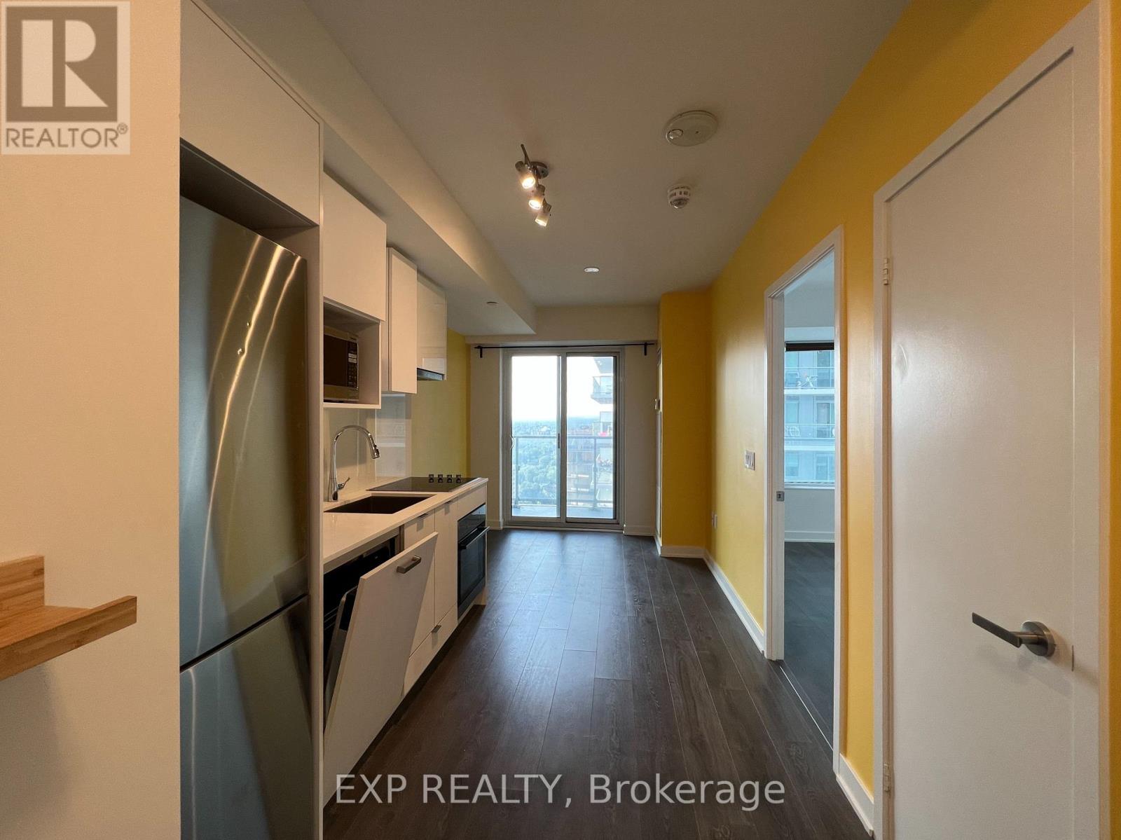 3213 195 Redpath Ave, Toronto, ON M4P 0E4