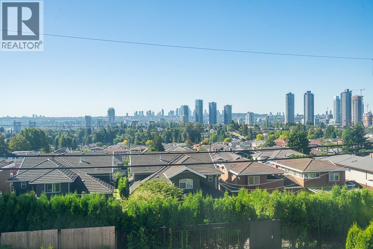5150 Hastings St, Burnaby, BC V5B 1P6