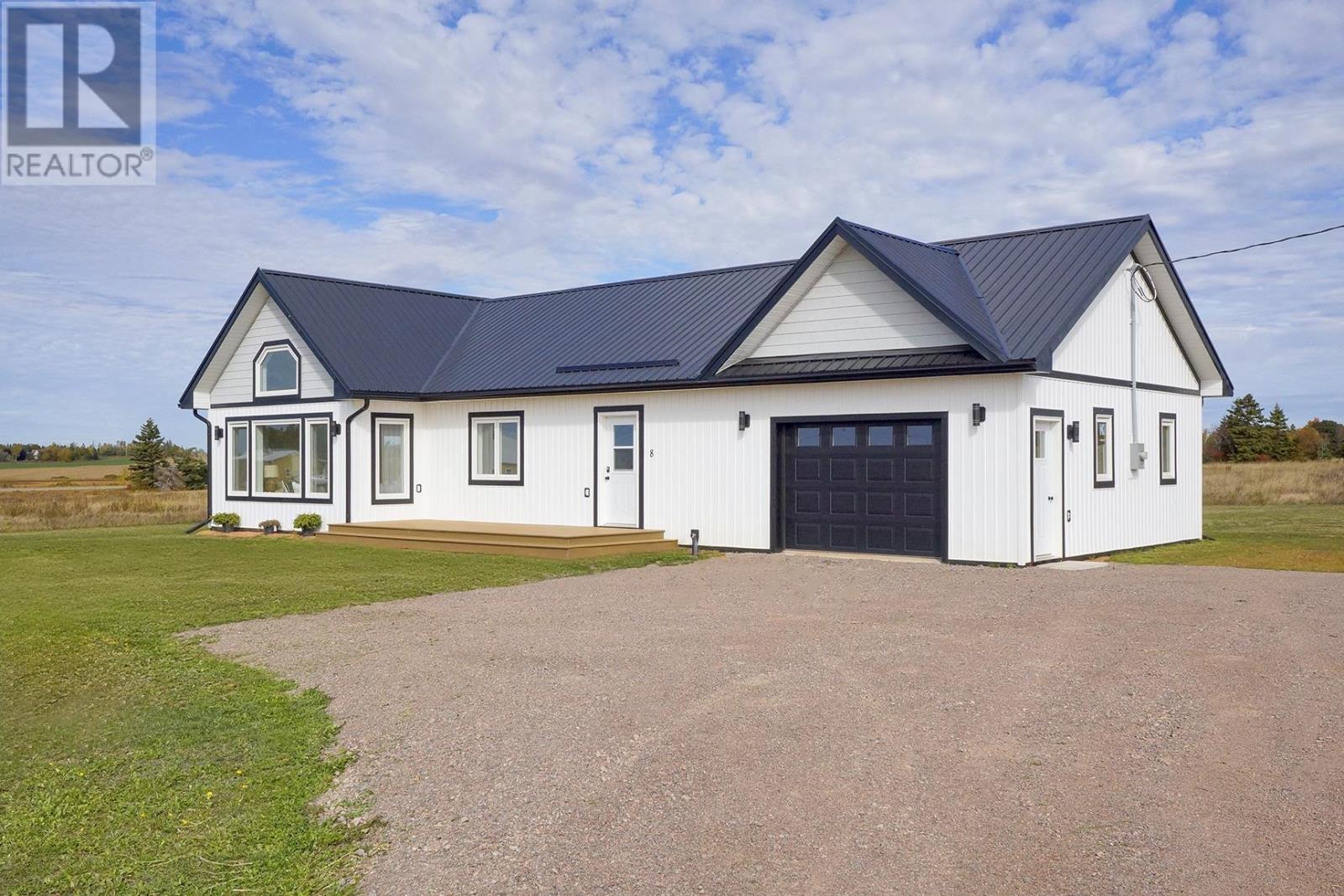 8 Waterview Ln, Belle River, PE C0A 1G0