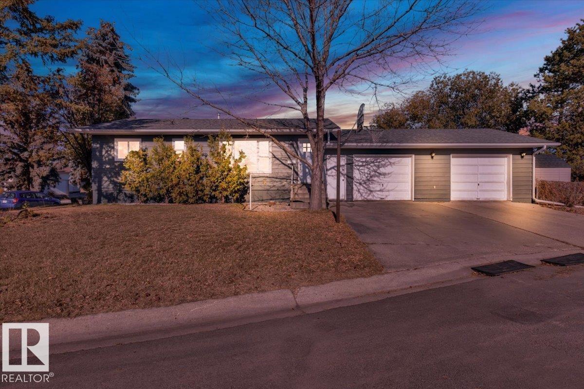 6 Glendale Cr, Stony Plain, AB T7Z 1A8