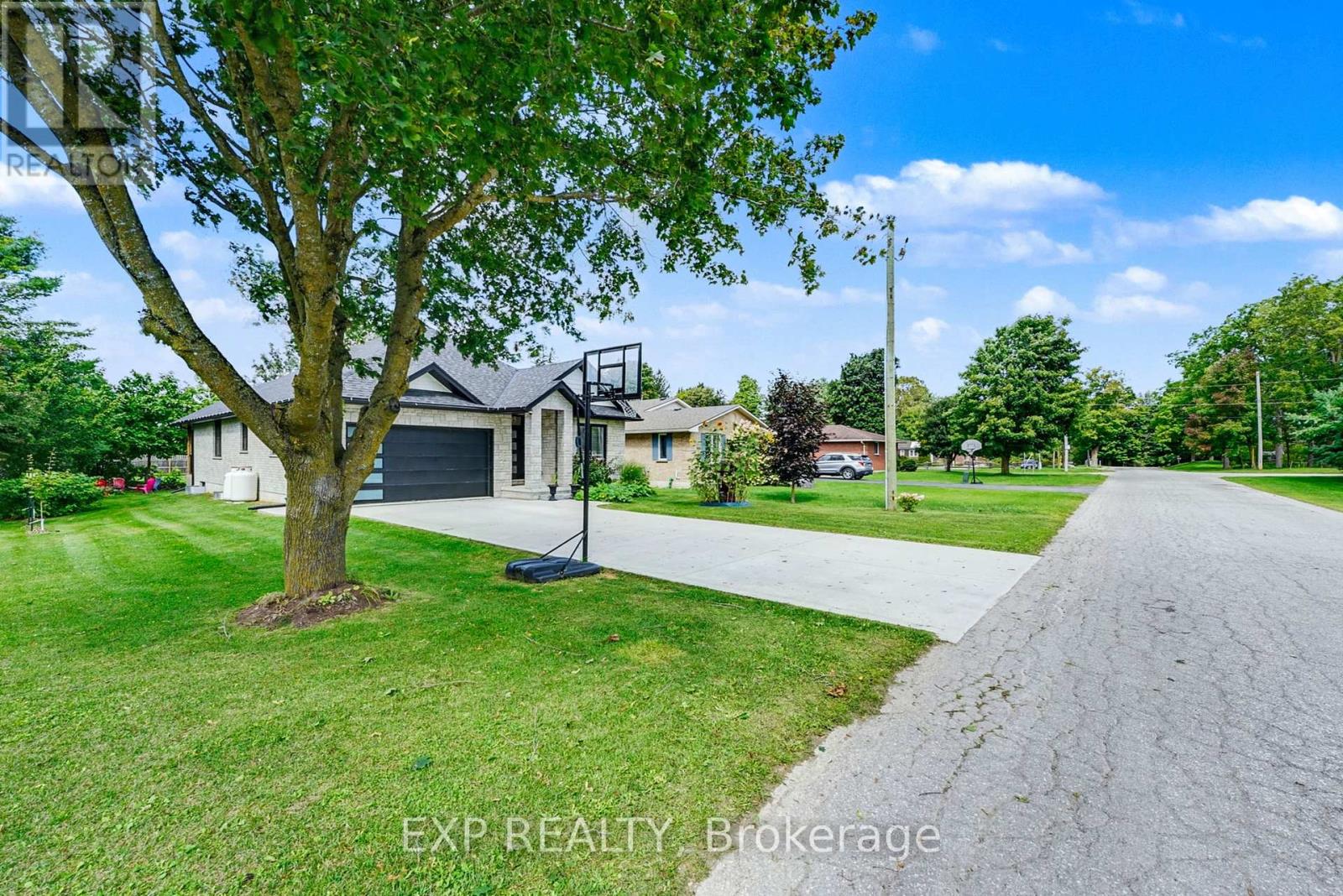1105 Marietta St, Howick, ON N0G 2X0