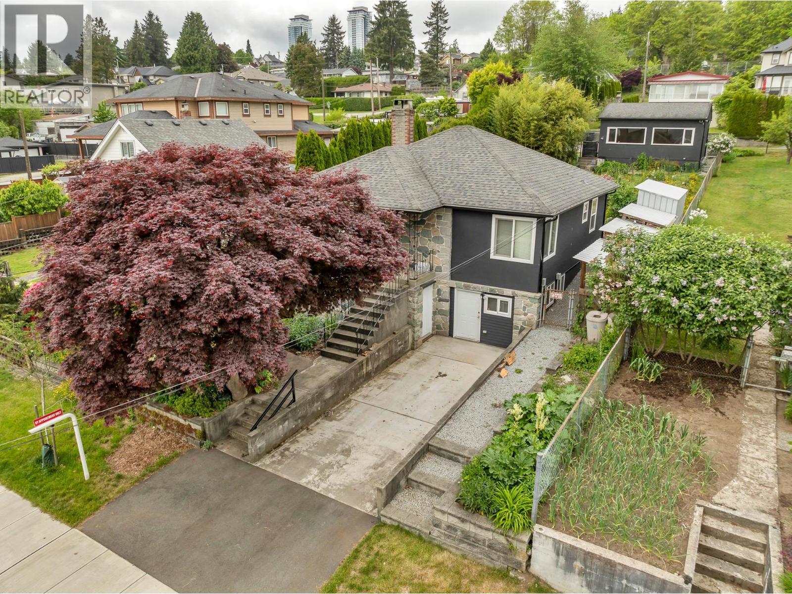 1305 Thomas Ave, Coquitlam, BC V3K 2L4