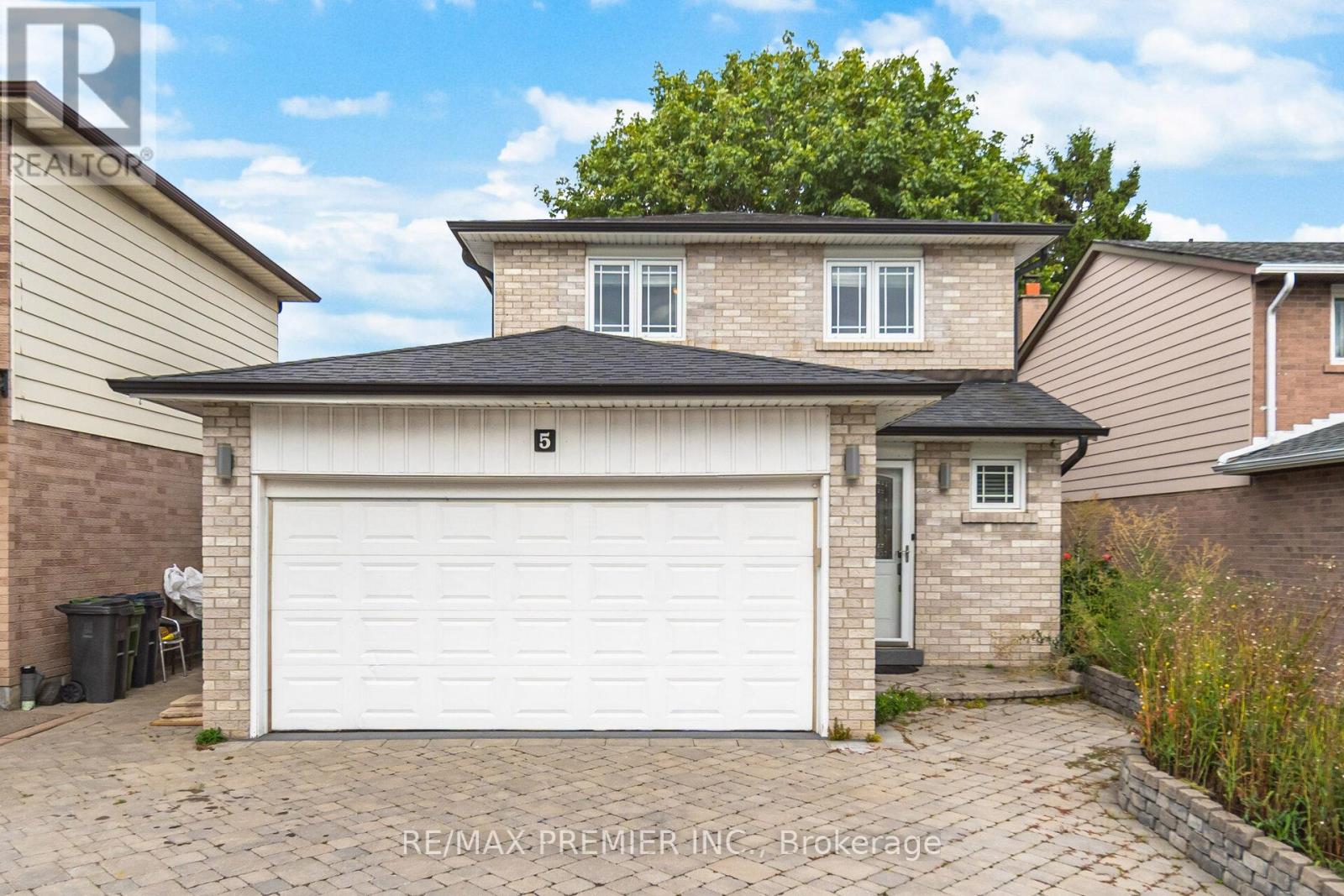5 Magdalena Ct, Toronto Mount Olive-silverstone-jamestown, ON M9V 4S7