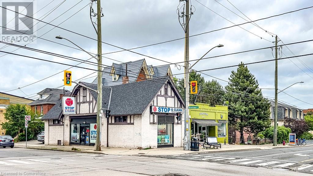 424 Aberdeen Ave, Hamilton, ON L8P 2S2