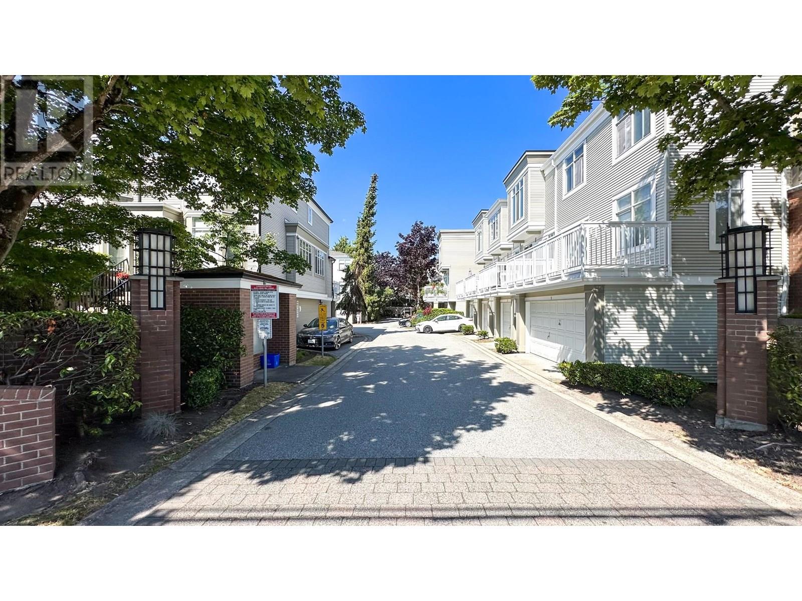 6331 No 1 Road Unit 9, Richmond, BC V7C 1T4
