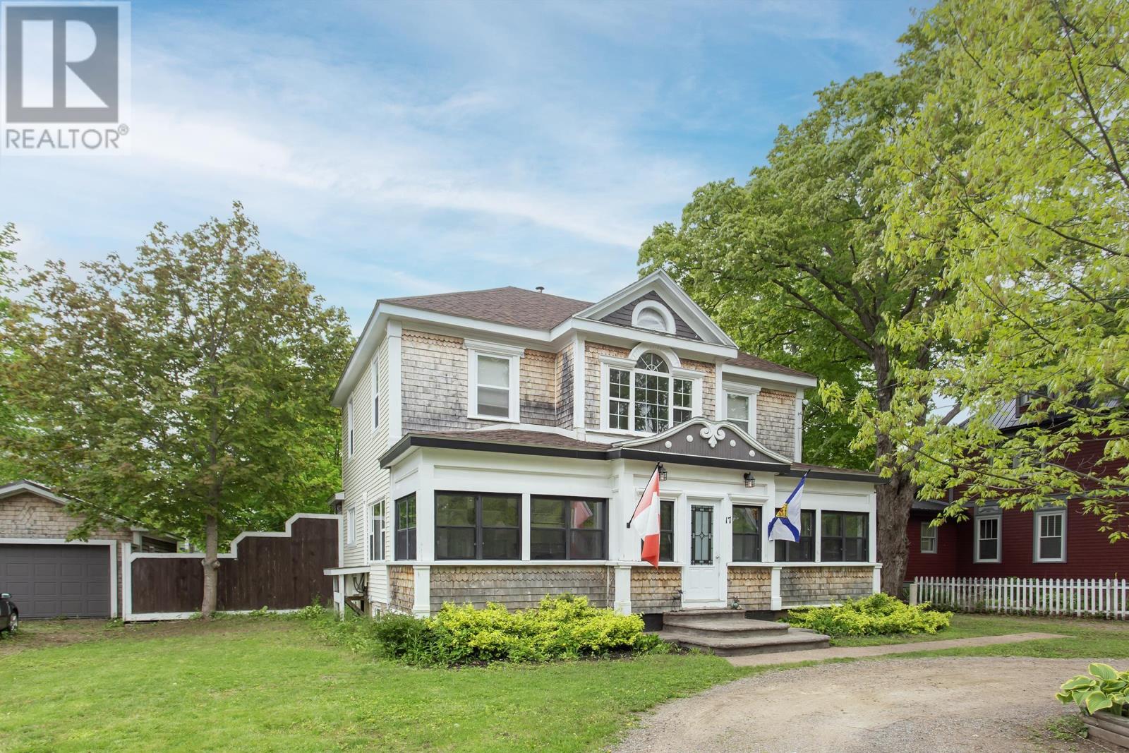 17 Queen St, Middleton, NS B0S 1P0