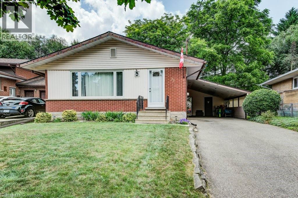 21 Ruskview Rd, Kitchener, ON N2M 4S1