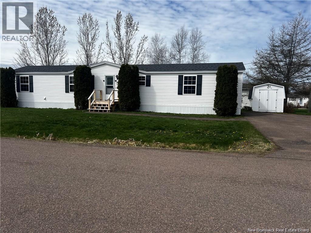 18 Anemone, Moncton, NB E1H 2R7