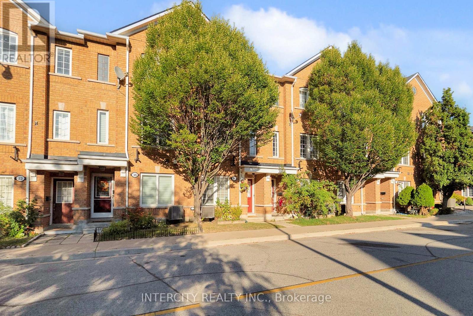 29 Birdstone Cres, Toronto, ON M6N 5H6