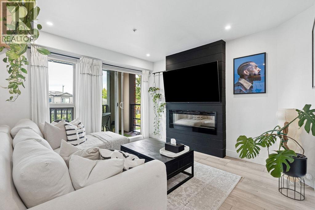 4550 Fraser Street Unit 232, Vancouver, BC V5V 4G8