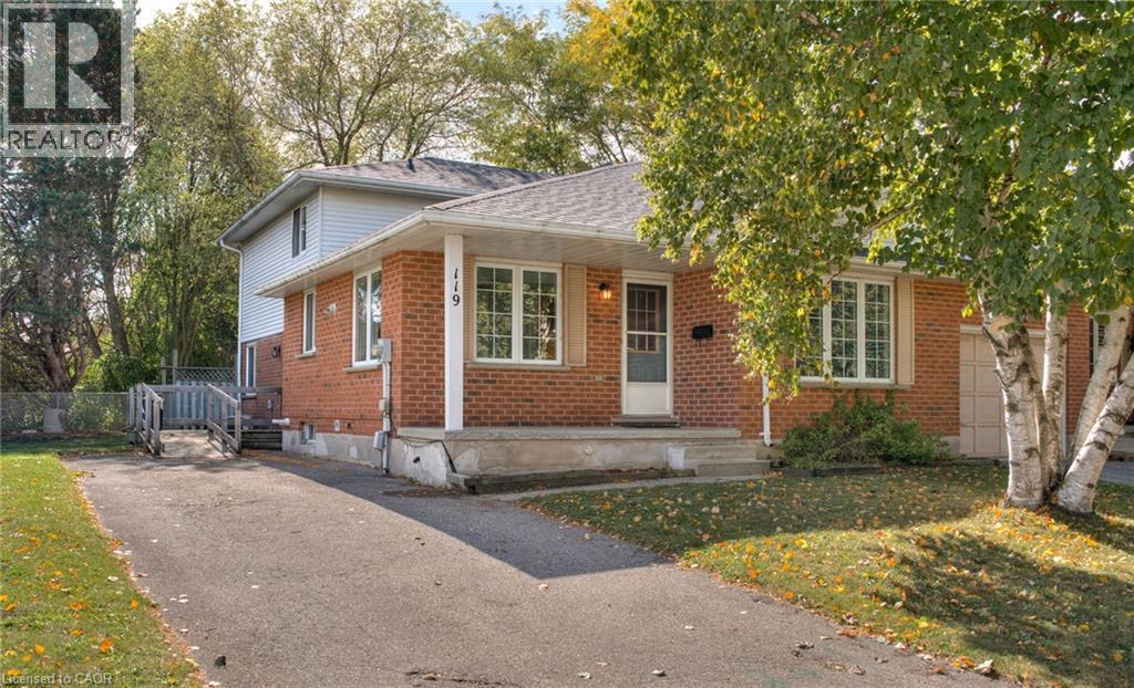 119 Keewatin Ave, Kitchener, ON N2B 3L9